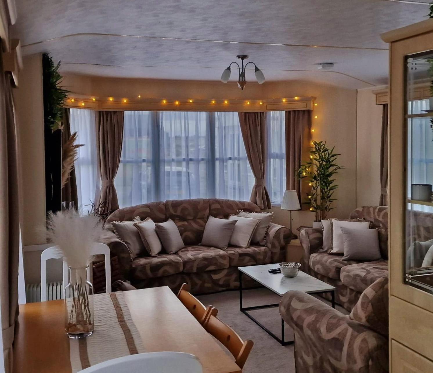Sunshine Atlas Glamping Retreat Jaywick Sands المظهر الخارجي الصورة
